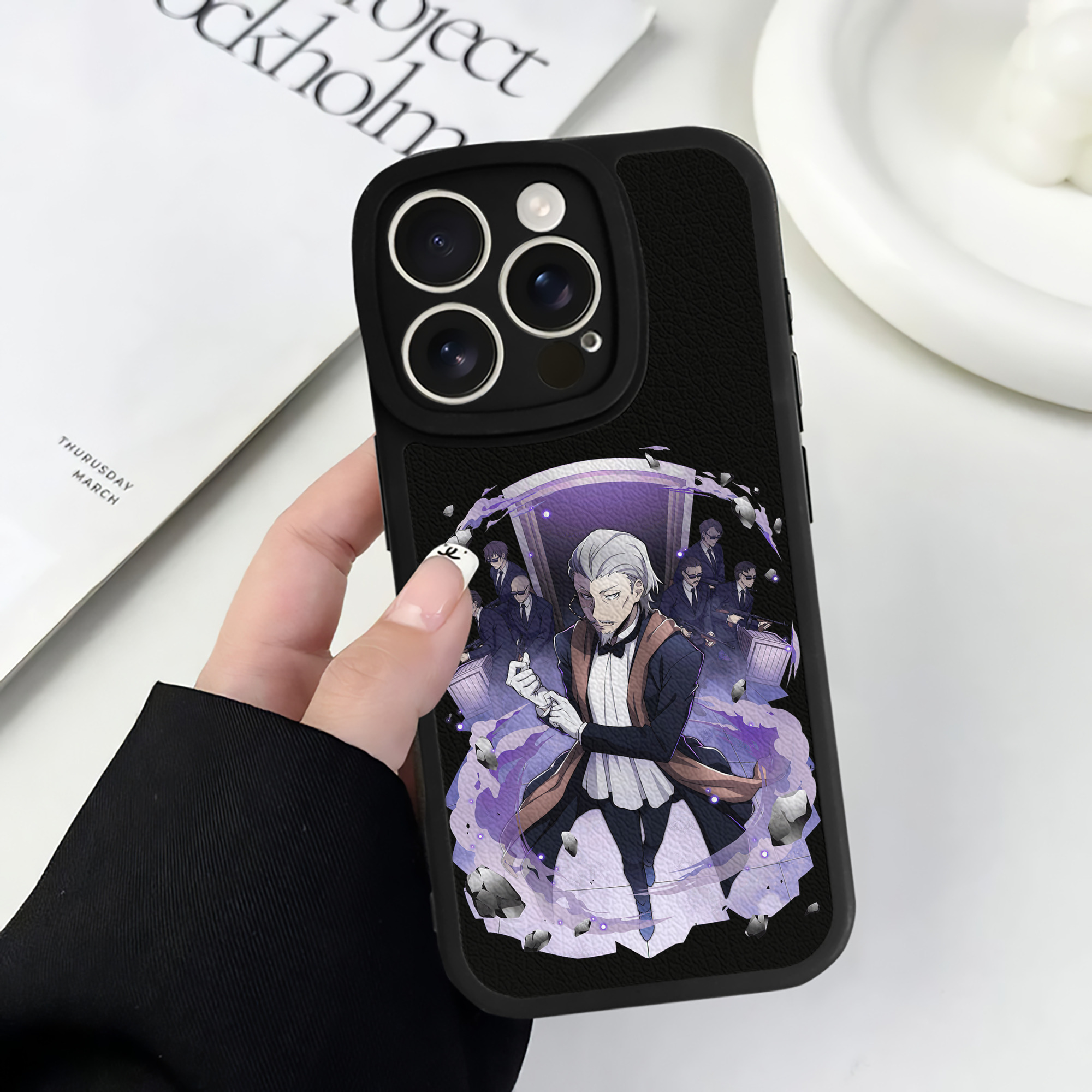 （画像用） 文豪ストレイドッグス Bungo Stray Dogs 【iPhone 16シリーズ対応】シリコンスマホケース（レザー調） 材質：シリコン